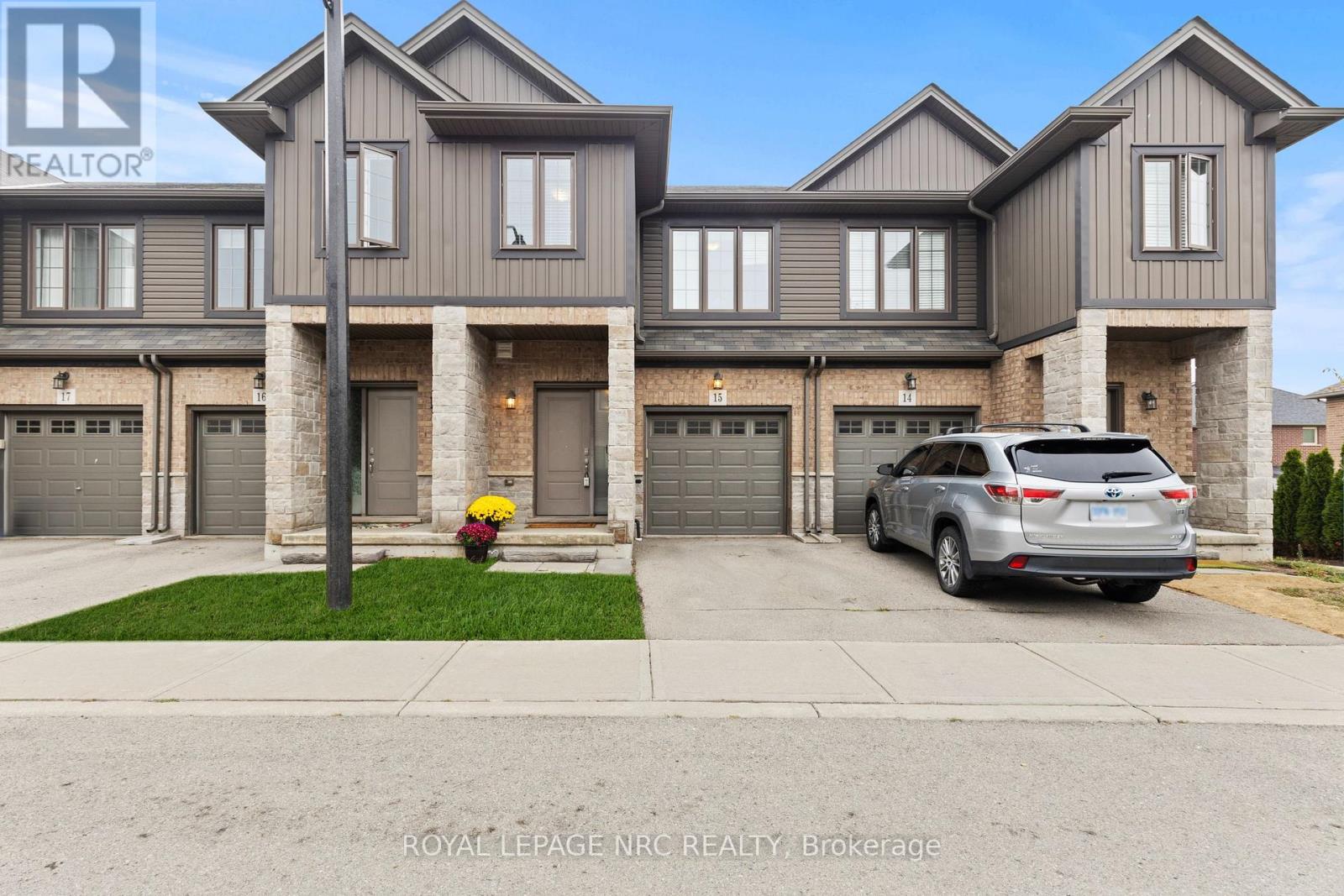#15 377 GLANCASTER ROAD - 1