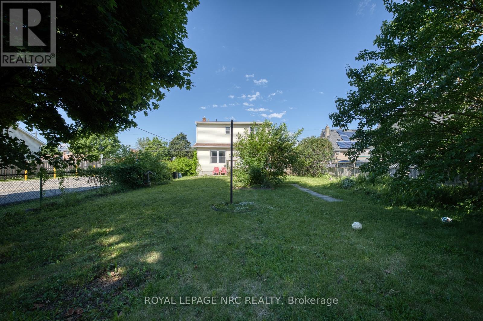 3090 DORCHESTER ROAD - 4