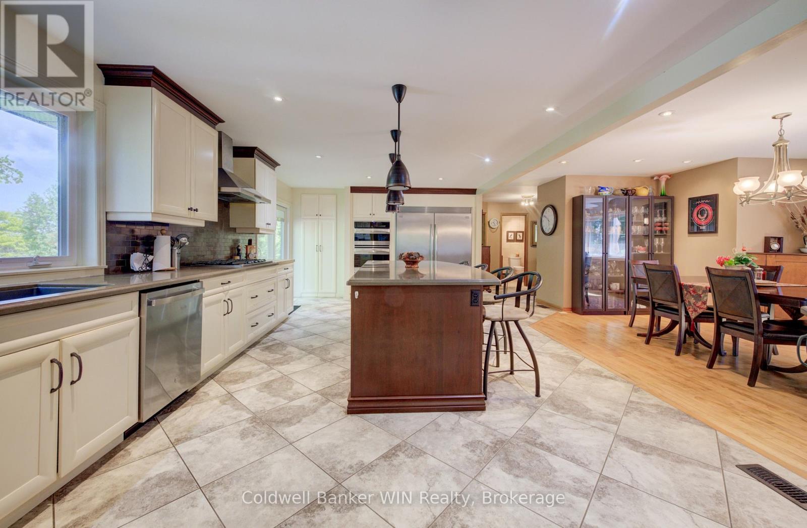 211269 BASELINE ROAD - 9