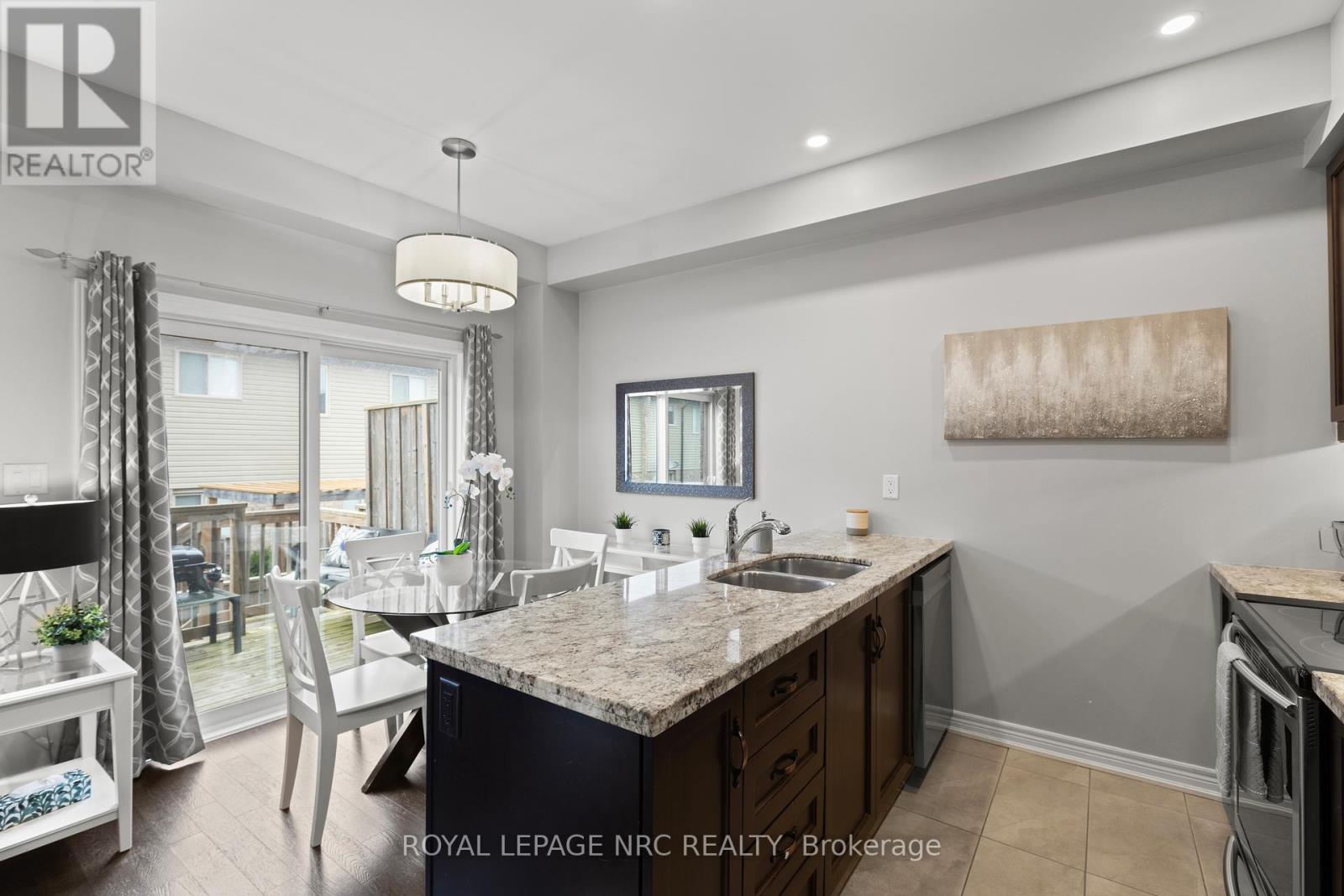 #15 377 GLANCASTER ROAD - 7