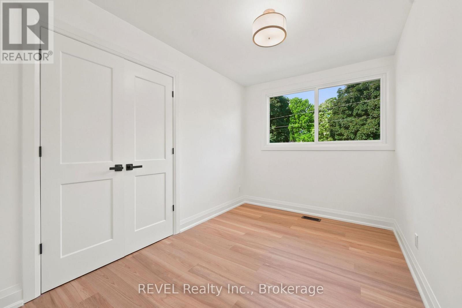 72 PRINCE CHARLES DRIVE - 14