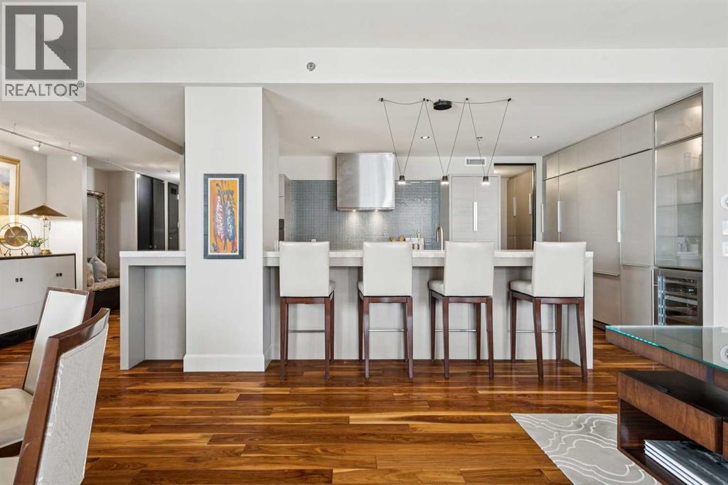 #1601 108 9 Avenue SW - 3