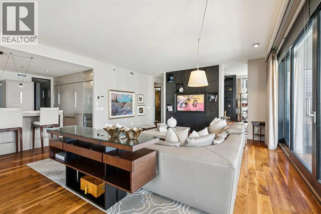 #1601 108 9 Avenue SW - 14