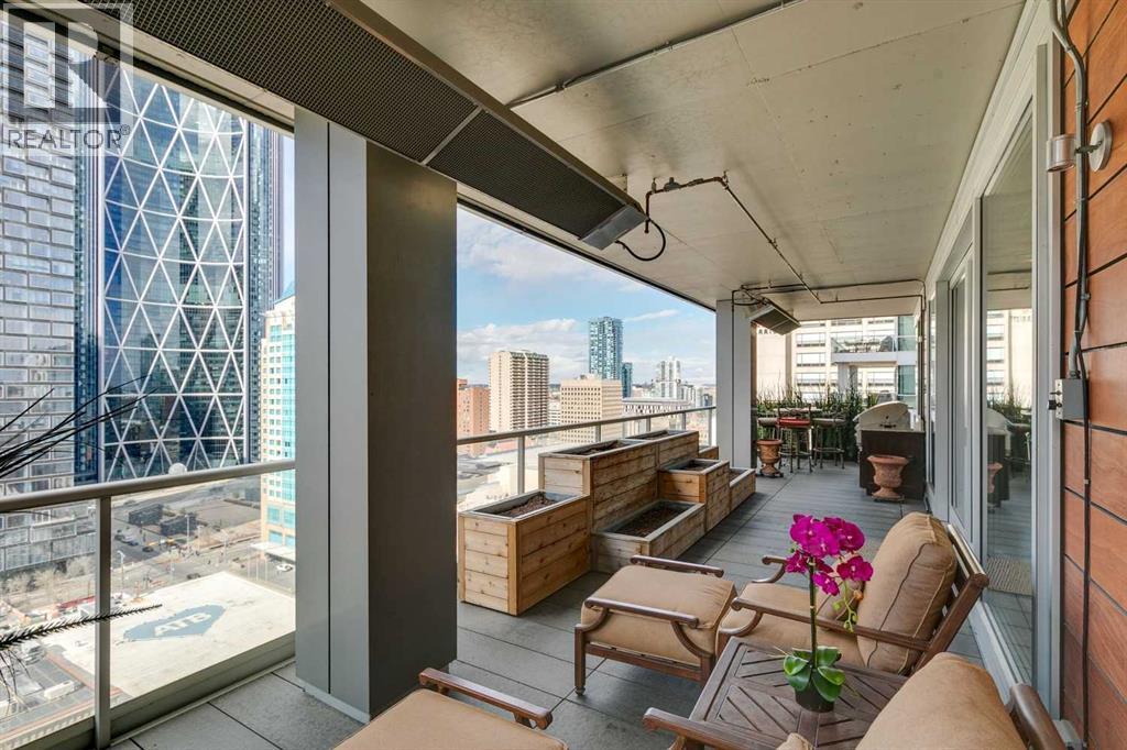 #1601 108 9 Avenue SW - 36