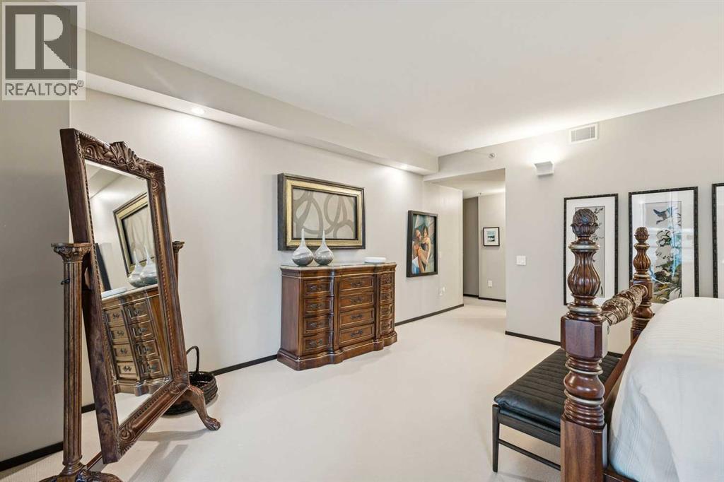 #1601 108 9 Avenue SW - 25