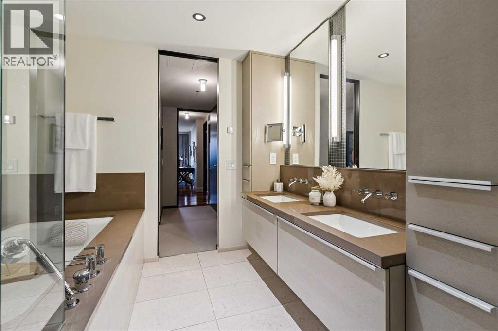 #1601 108 9 Avenue SW - 27