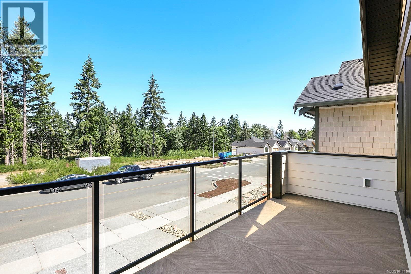 1661 Crown Isle Blvd - 27