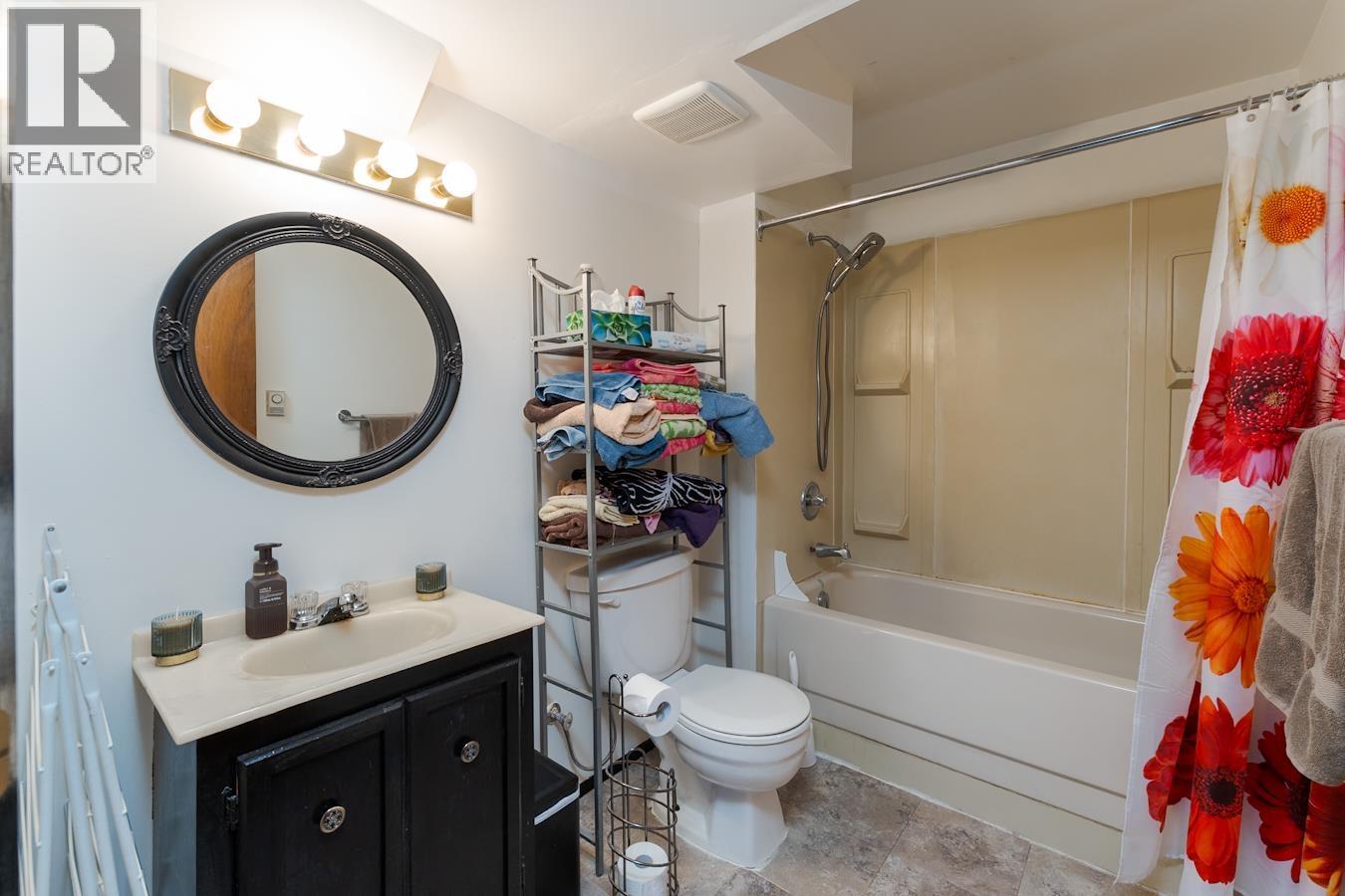 Photo 14 of 24 — 4543 LAW AVENUE · Prince George, BC