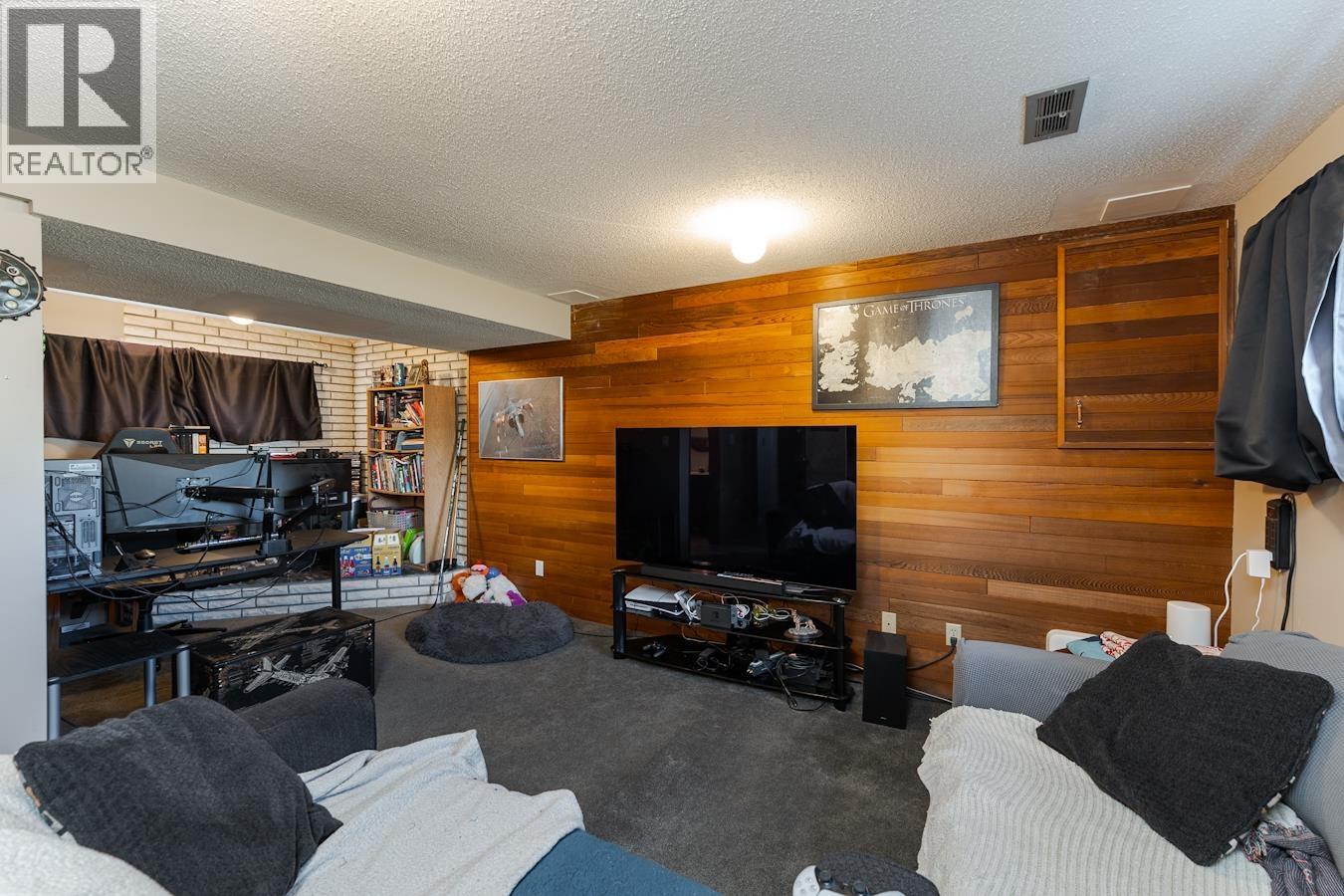Photo 16 of 24 — 4543 LAW AVENUE · Prince George, BC