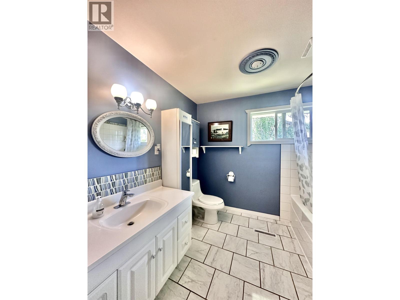1343 7TH AVENUE, Valemount