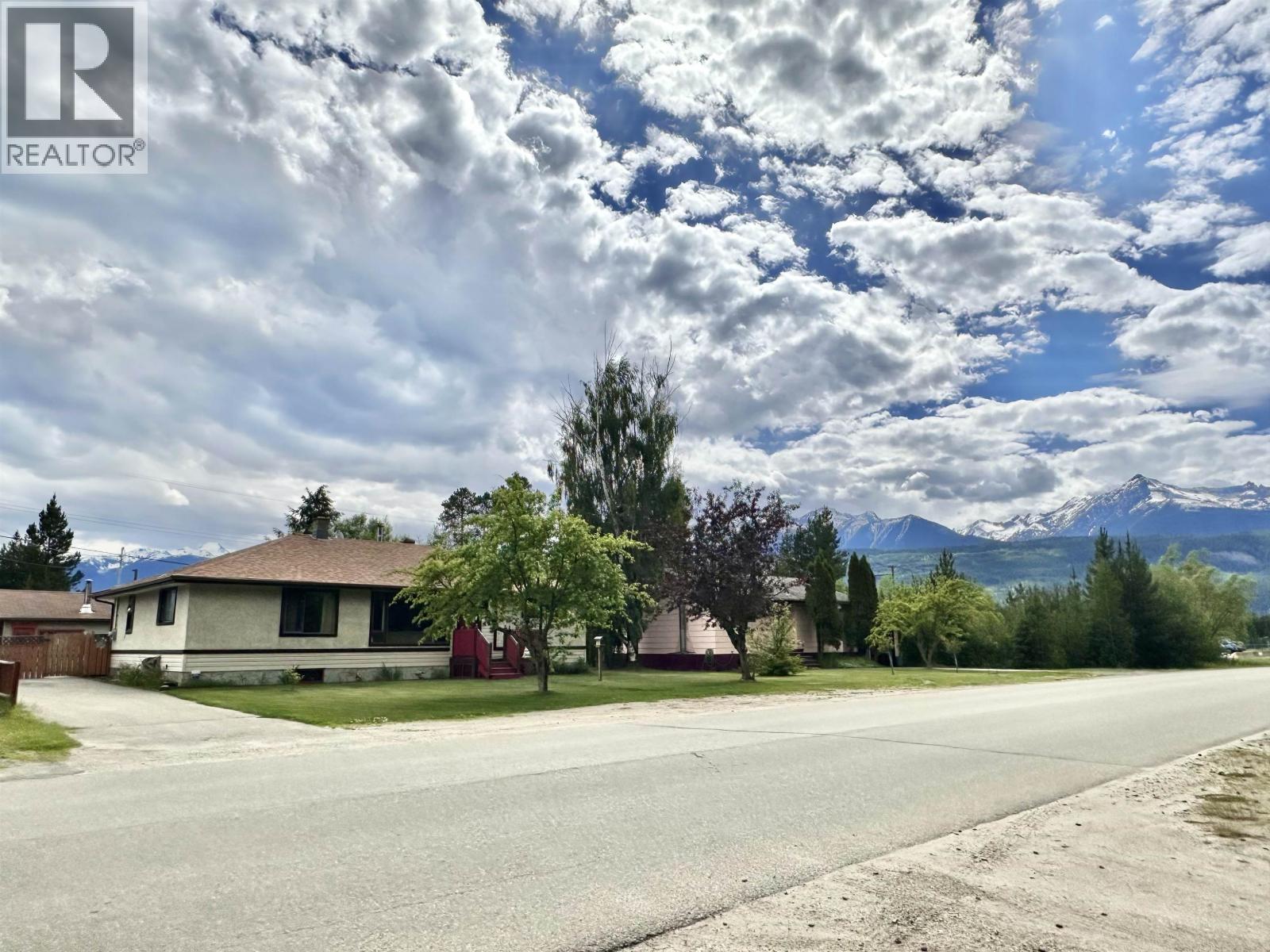 1343 7TH AVENUE, Valemount