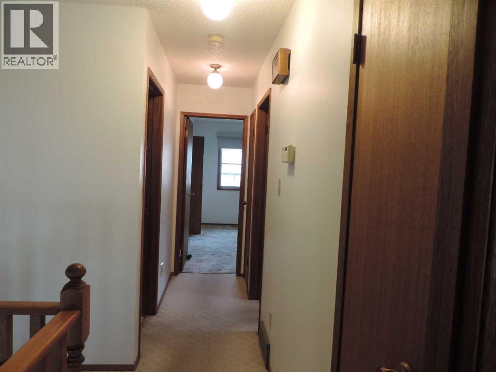 5042 51 Avenue - 21
