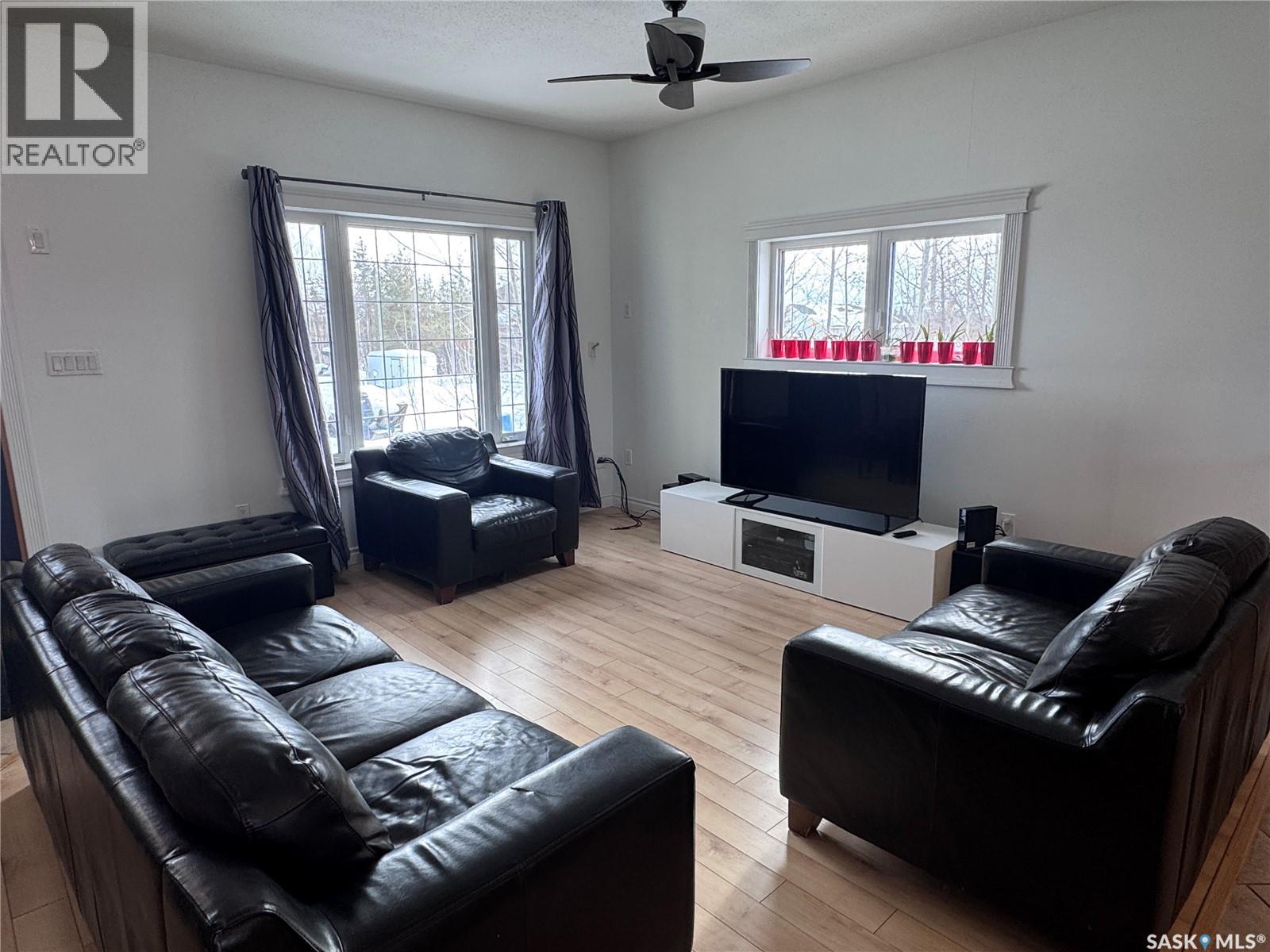 237 Eagle Point DRIVE - 4