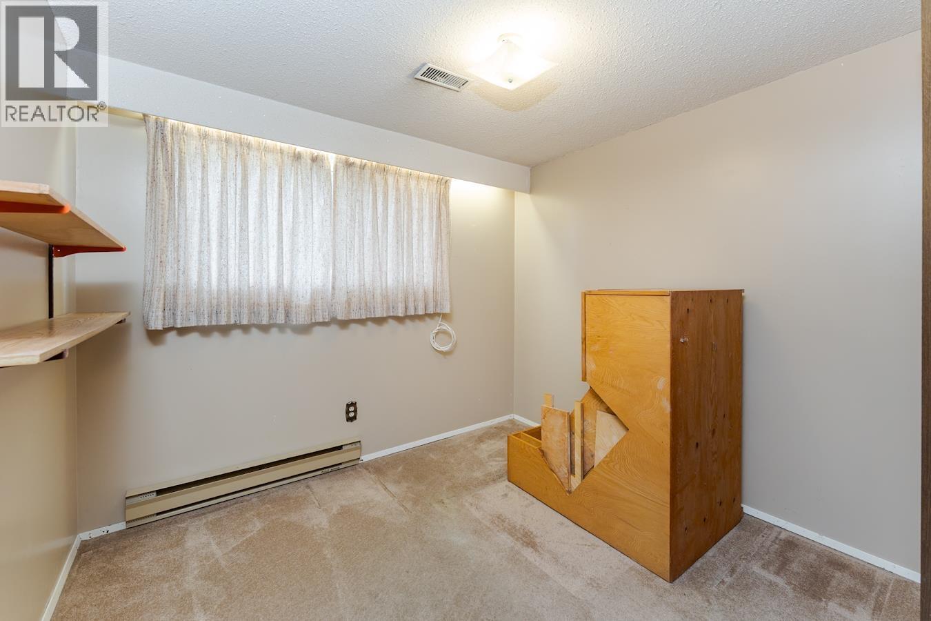 Photo 20 of 31 — 6712 LILAC CRESCENT · Prince George, BC