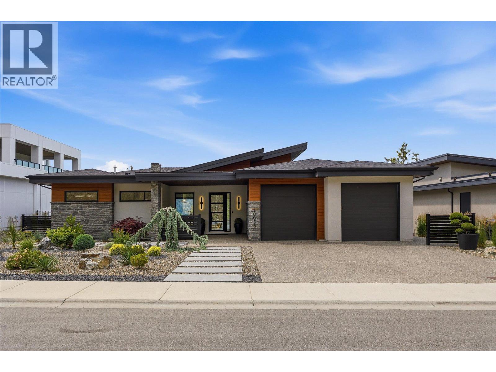  10038 Beacon Hill Drive, Lake Country