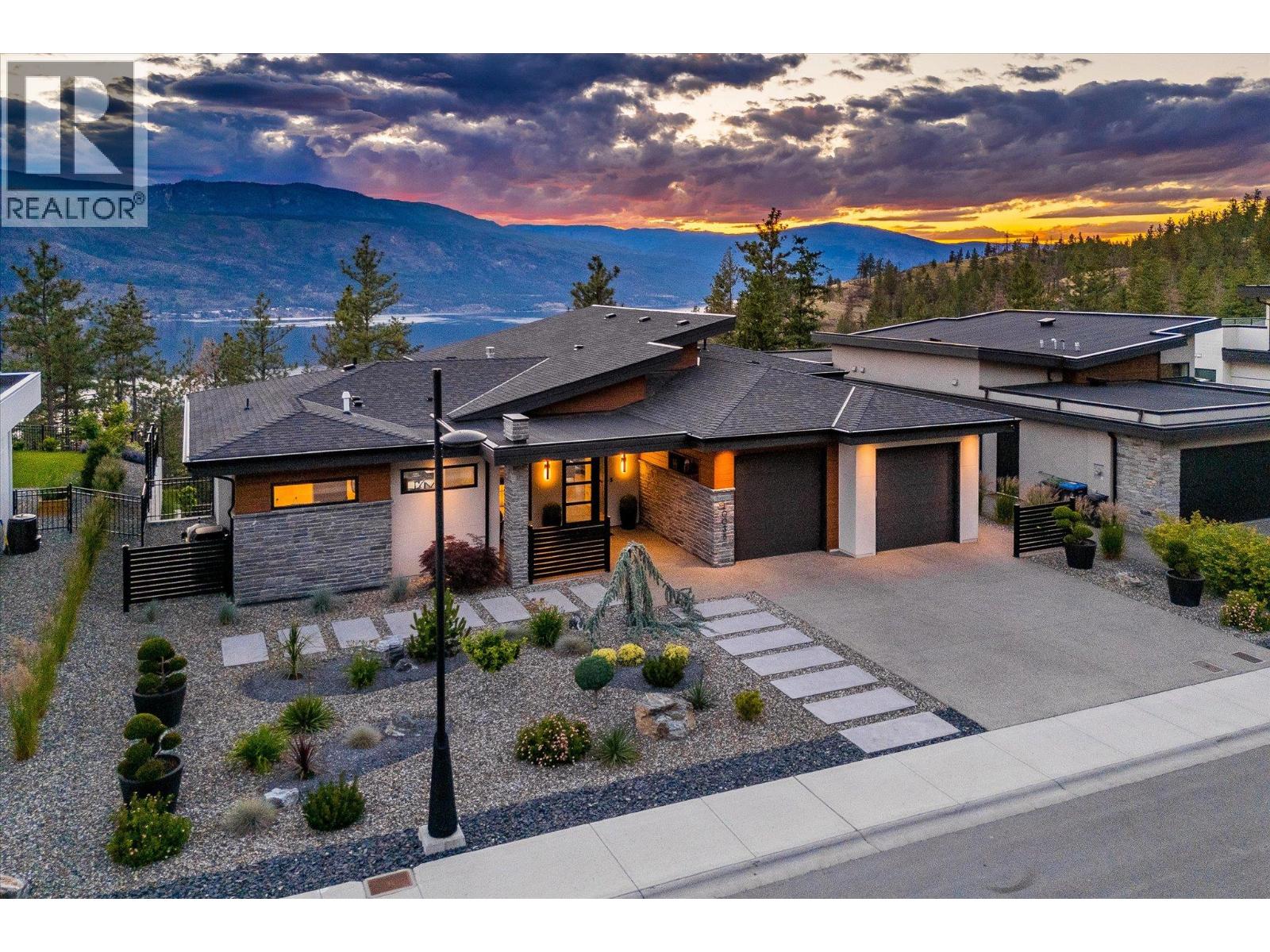  10038 Beacon Hill Drive, Lake Country