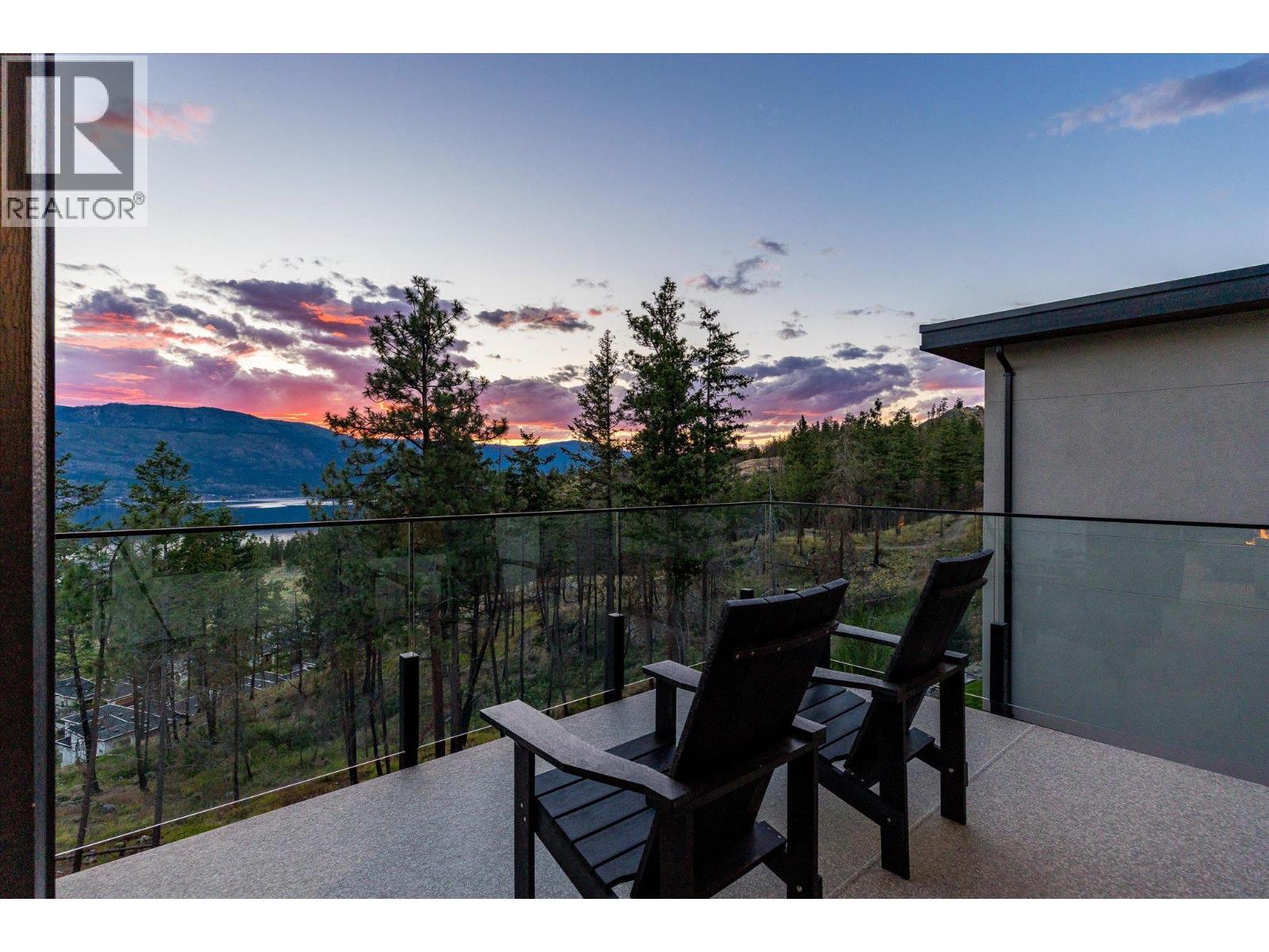  10038 Beacon Hill Drive, Lake Country