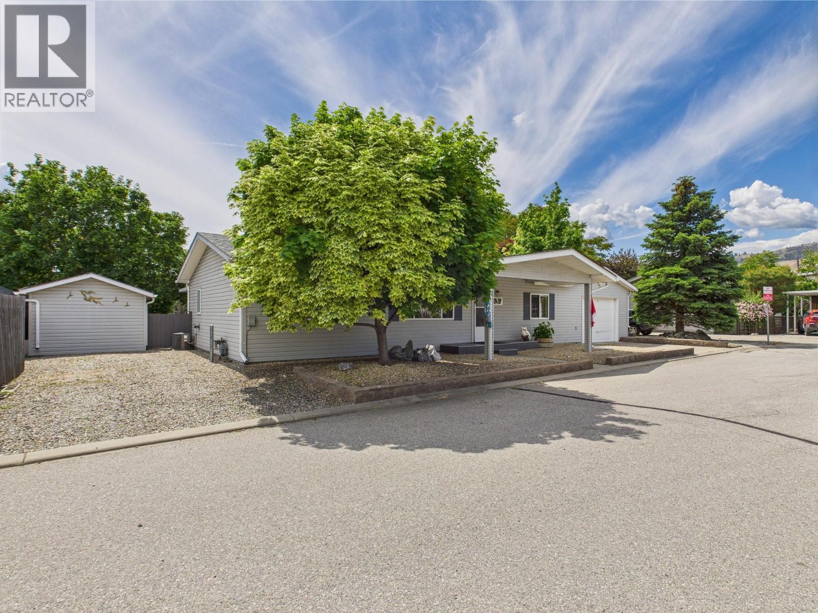 #12 30 Cactus Crescent - 23