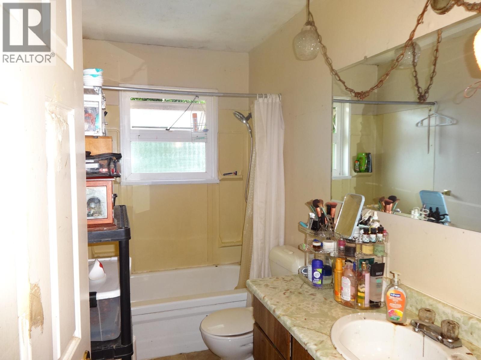 8161 WESTWOOD ROAD, Halfmoon Bay