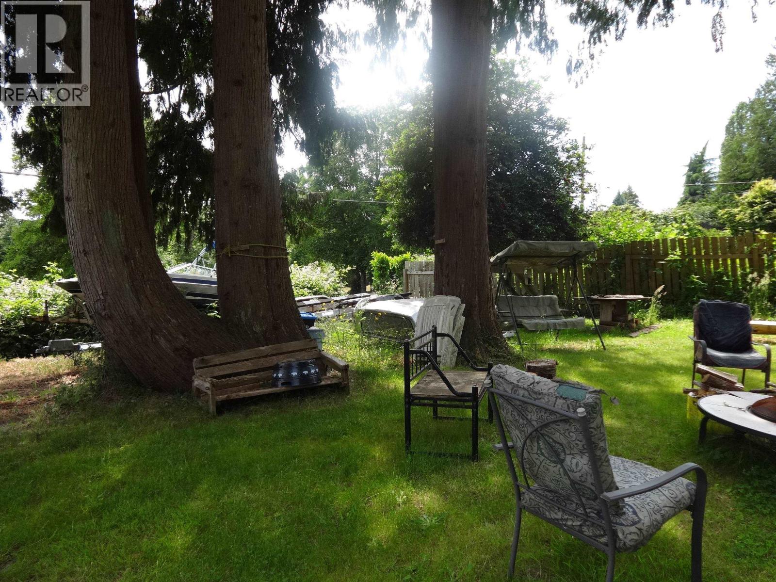 1088 SUNNYSIDE ROAD, Gibsons