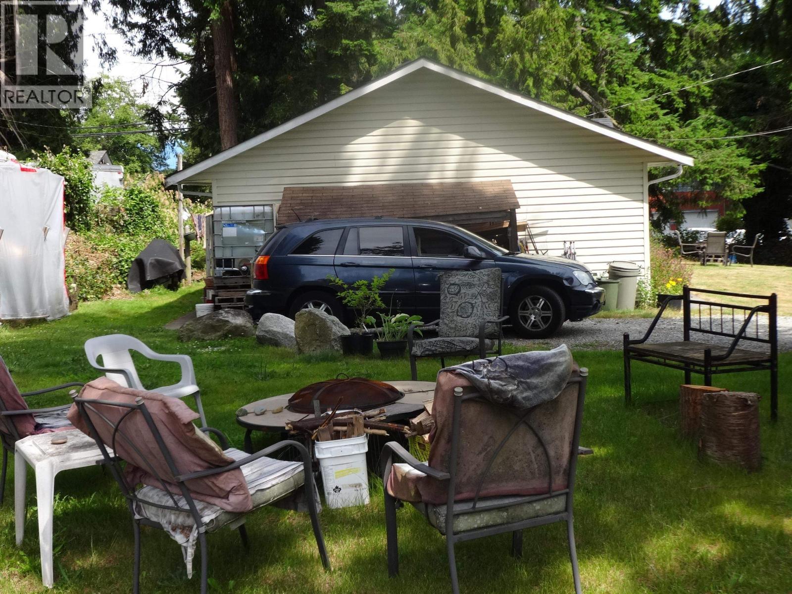 1088 SUNNYSIDE ROAD, Gibsons