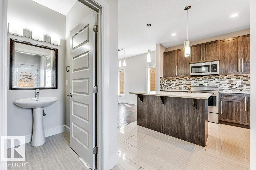 2604 20 AV NW - 10