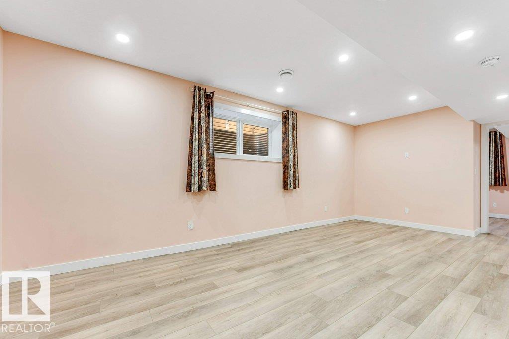 2604 20 AV NW - 36