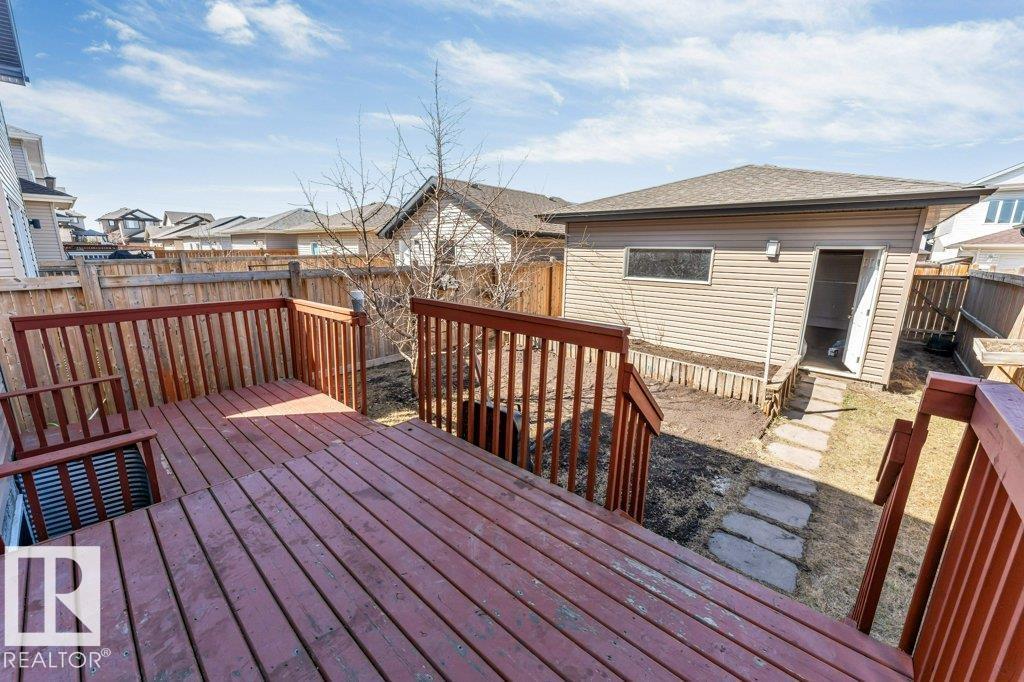 2604 20 AV NW - 44