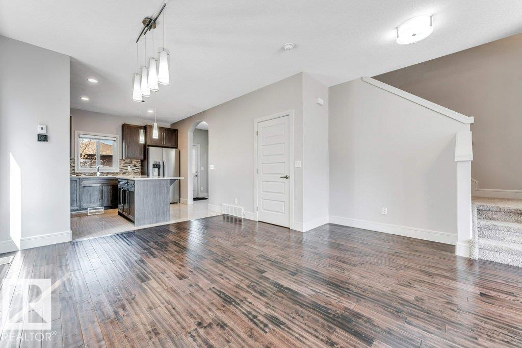 2604 20 AV NW - 9