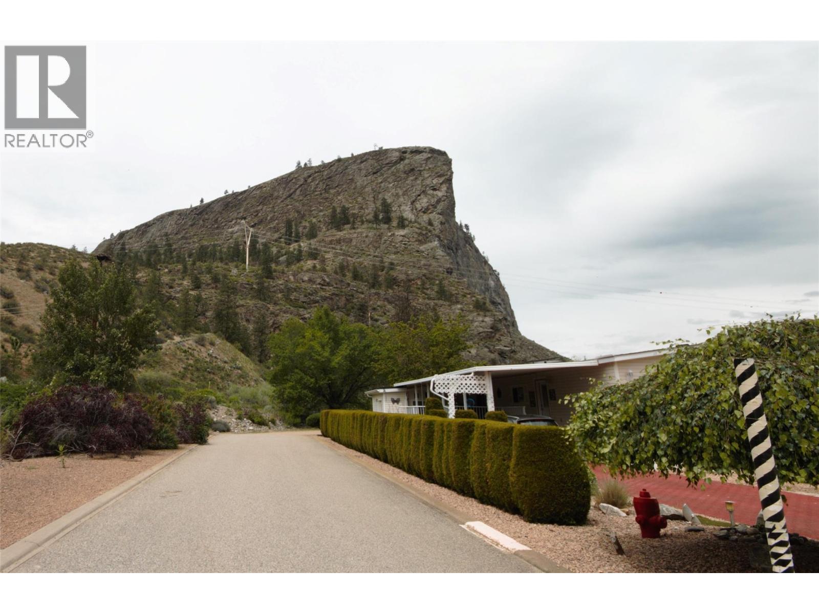 #40 8598 Highway 97 - 50