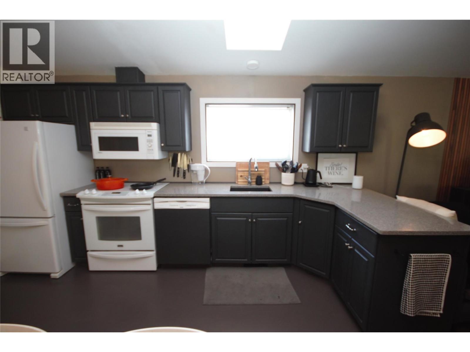 #40 8598 Highway 97 - 13