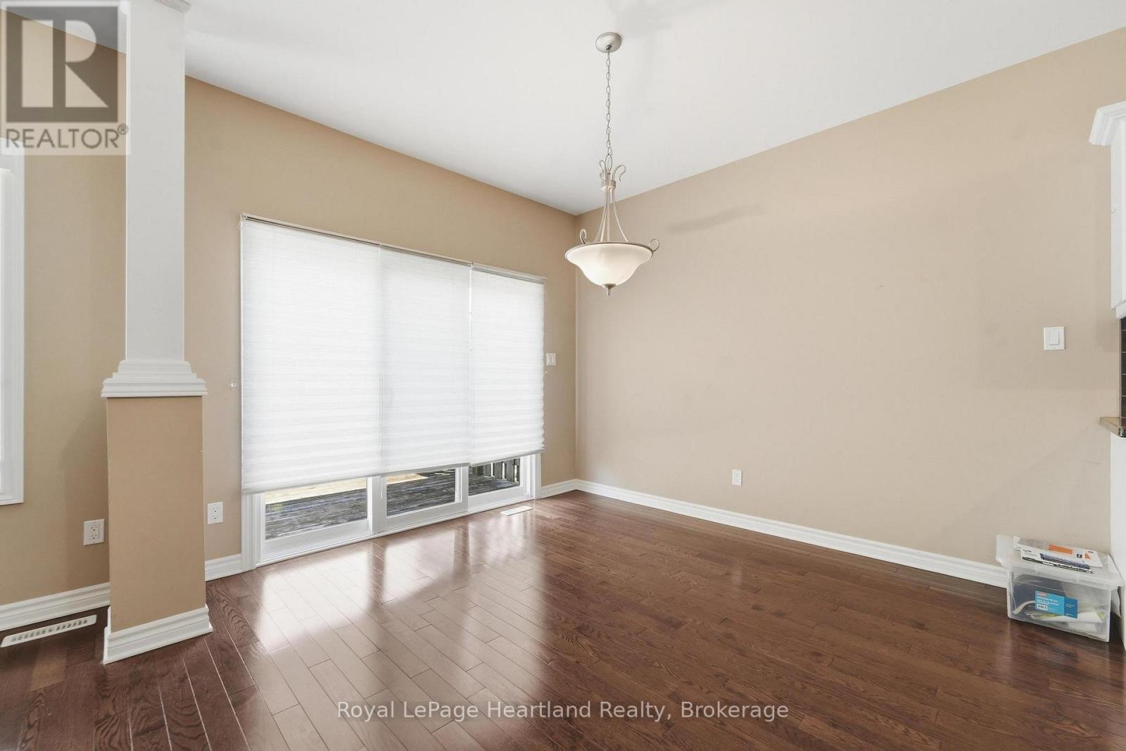 #18 518 BLUE JAY DRIVE - 12