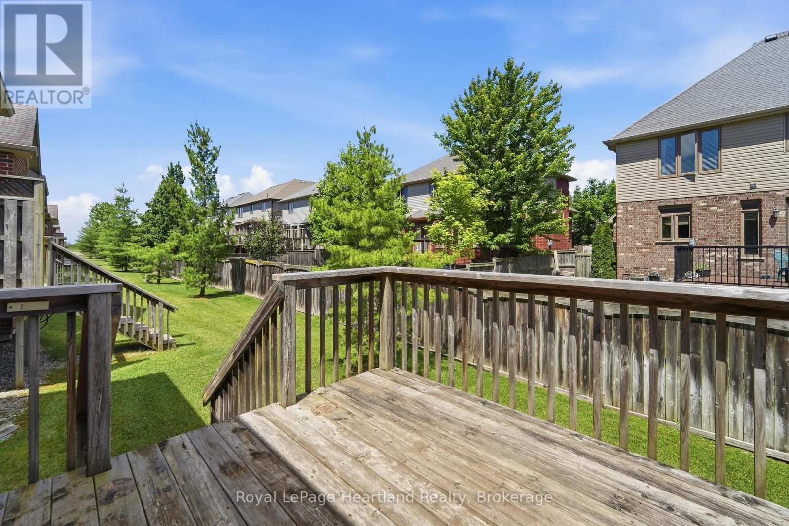 #18 518 BLUE JAY DRIVE - 34