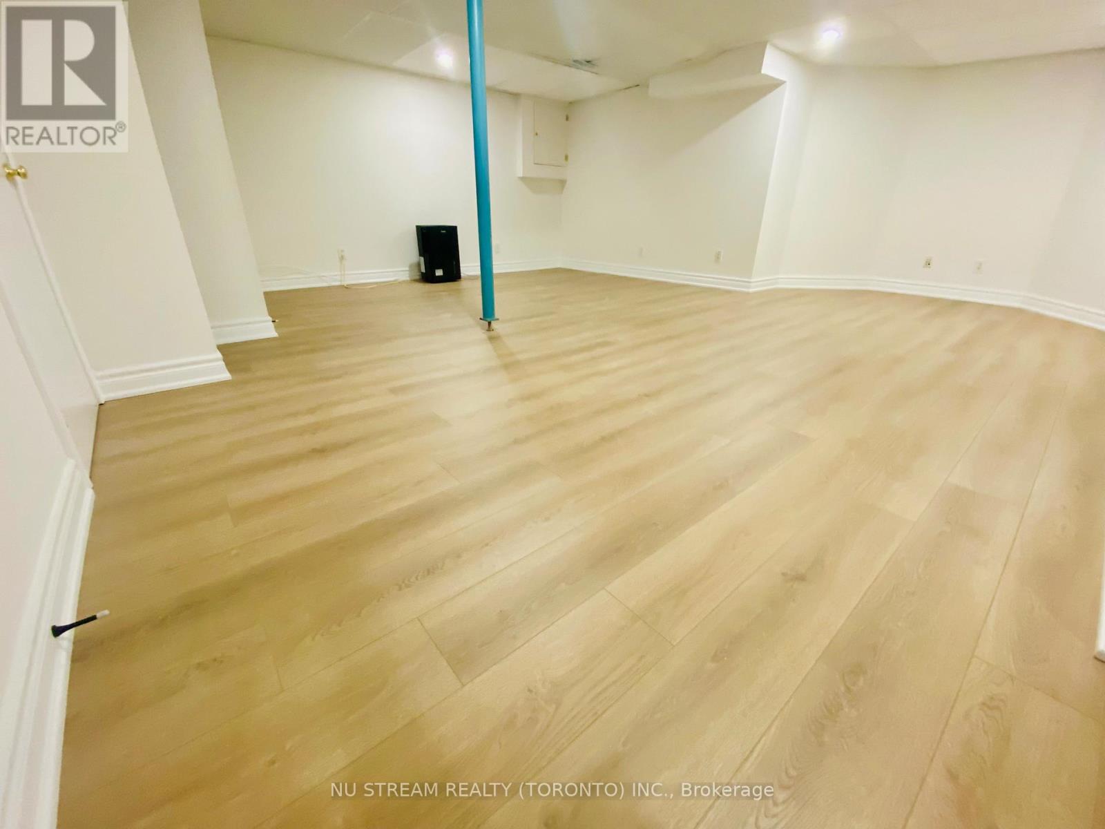 25 QUANCE STREET - 29