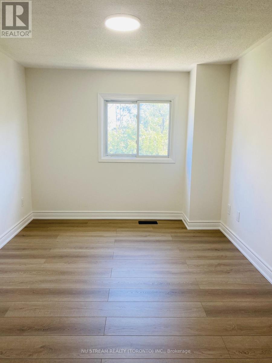 25 QUANCE STREET - 26