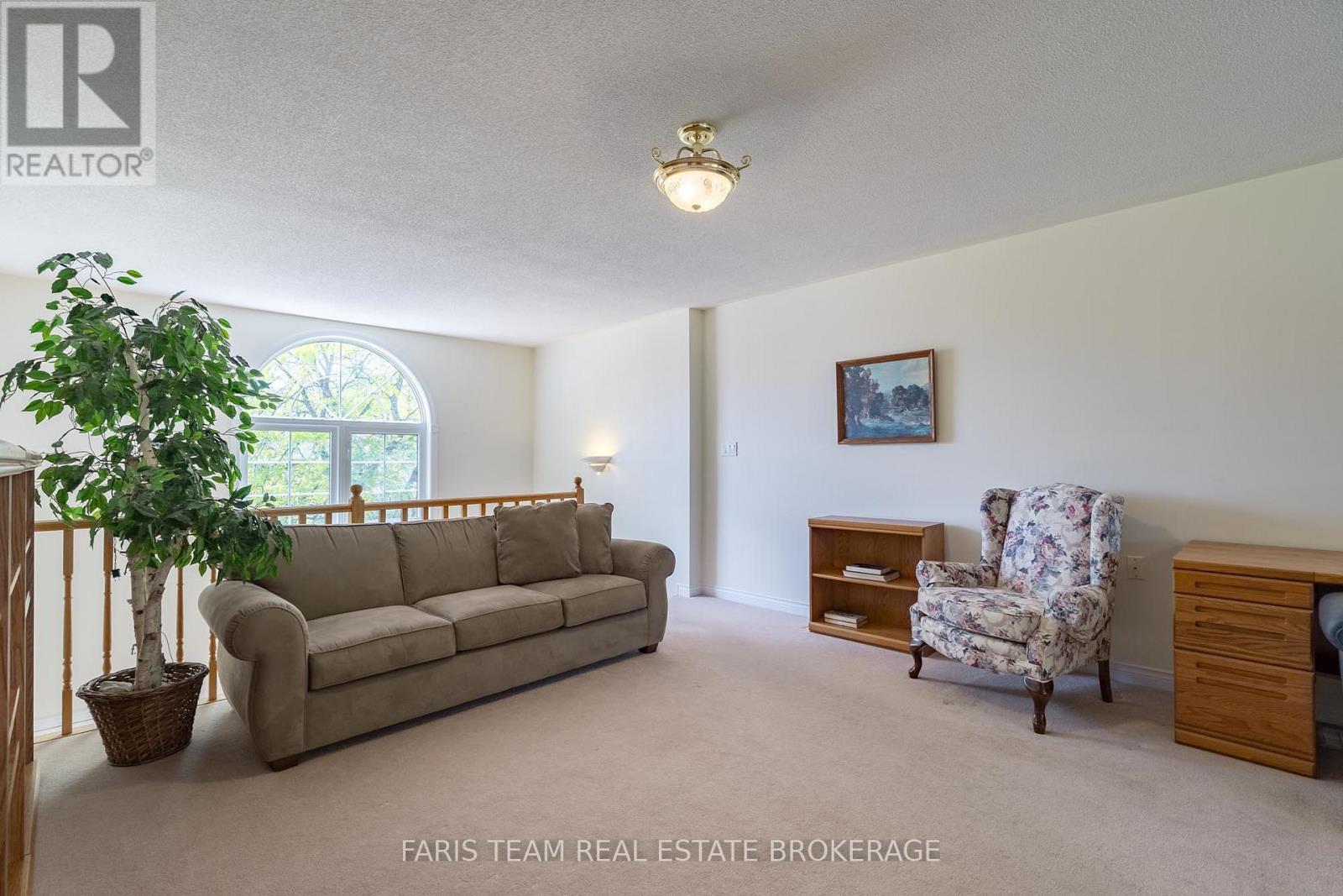 #518 60 MUSEUM DRIVE - 21