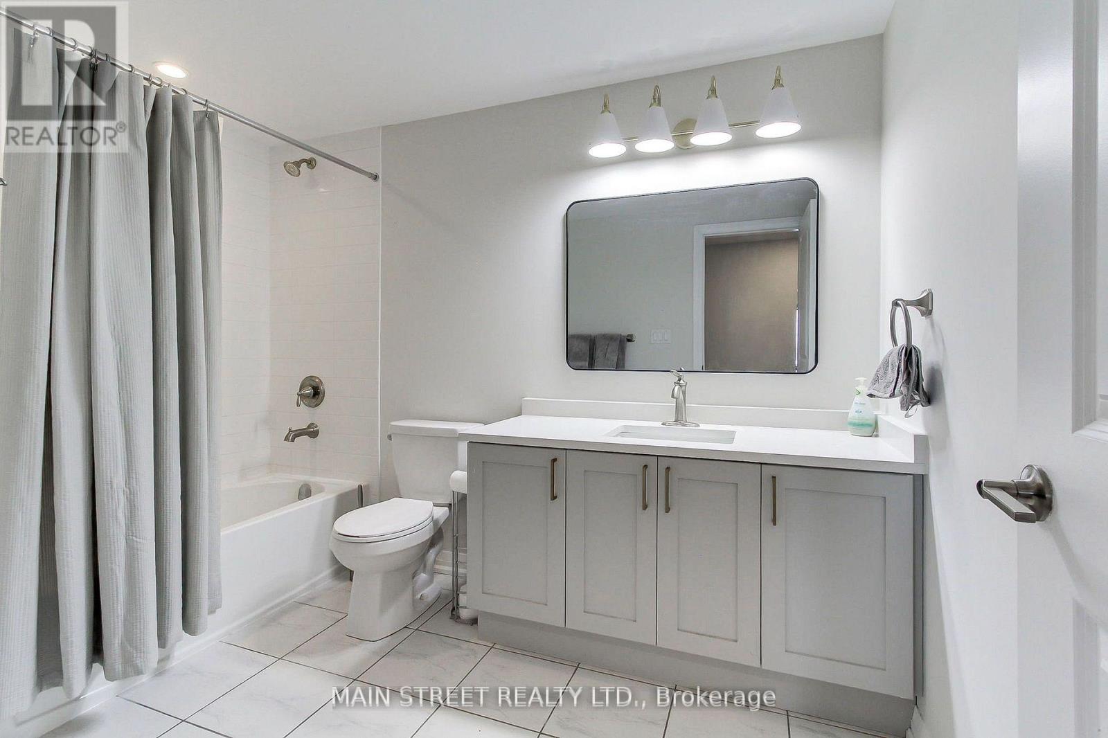 #402 20 KODA STREET - 29