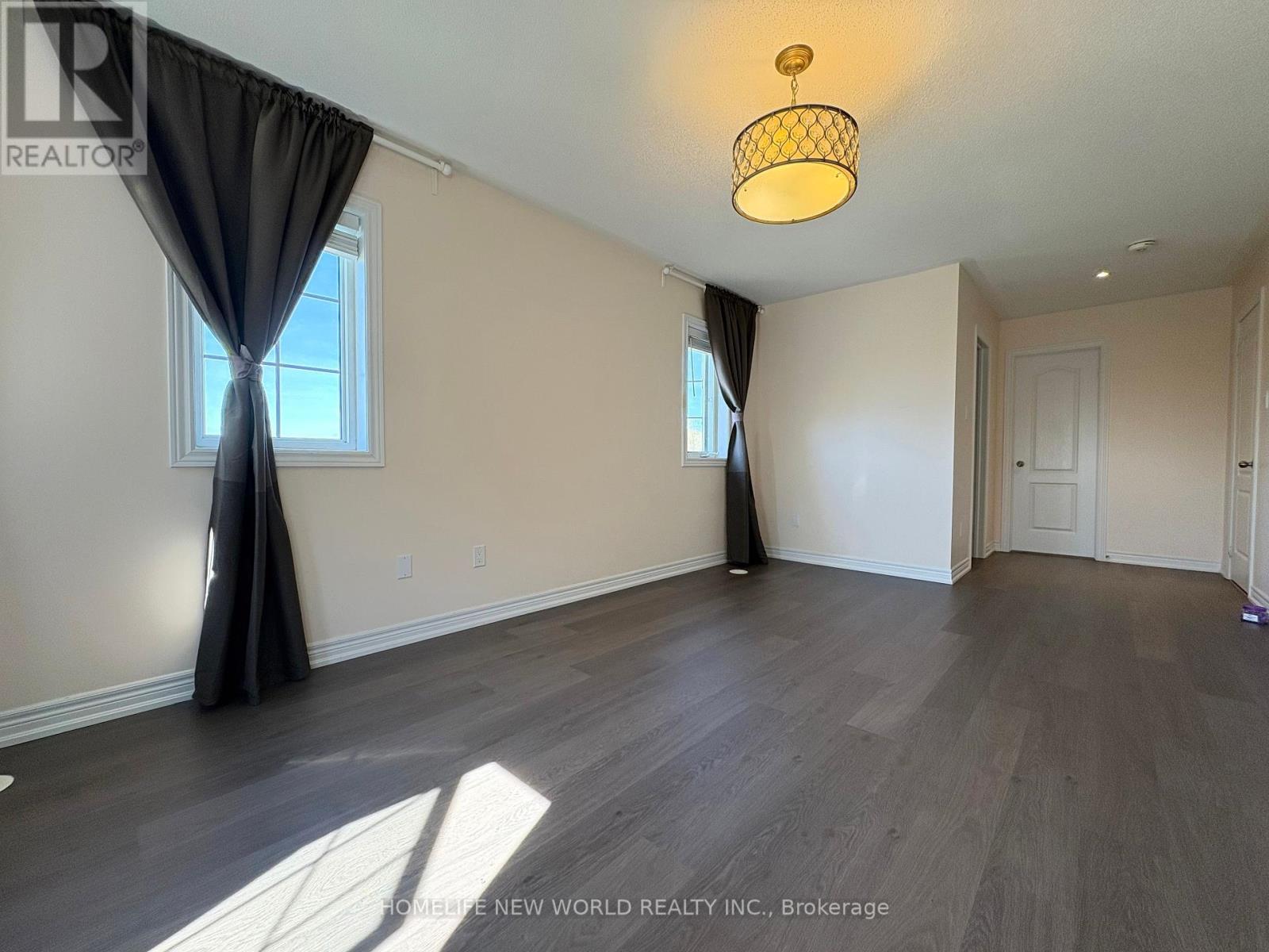 #50 26 ROY GROVE WAY - 10