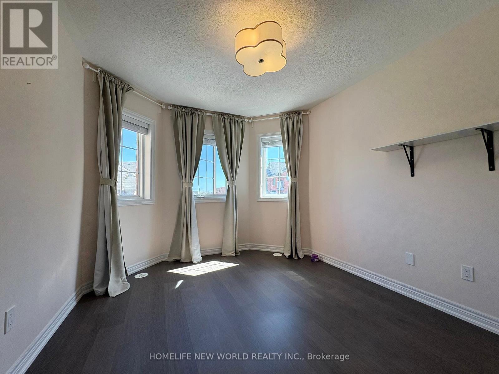 #50 26 ROY GROVE WAY - 14