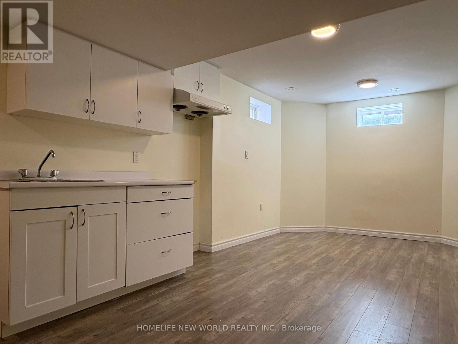 #50 26 ROY GROVE WAY - 20