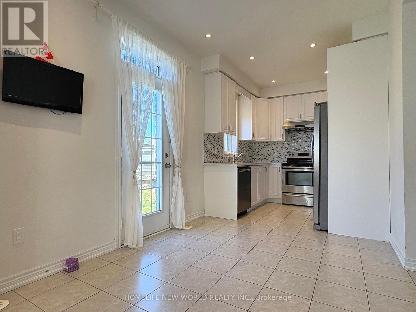 #50 26 ROY GROVE WAY - 4