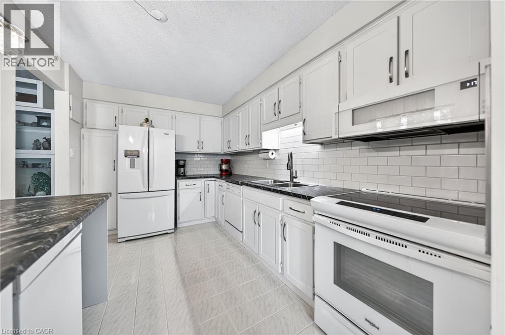 #102 6 SHETTLESTON Drive - 20