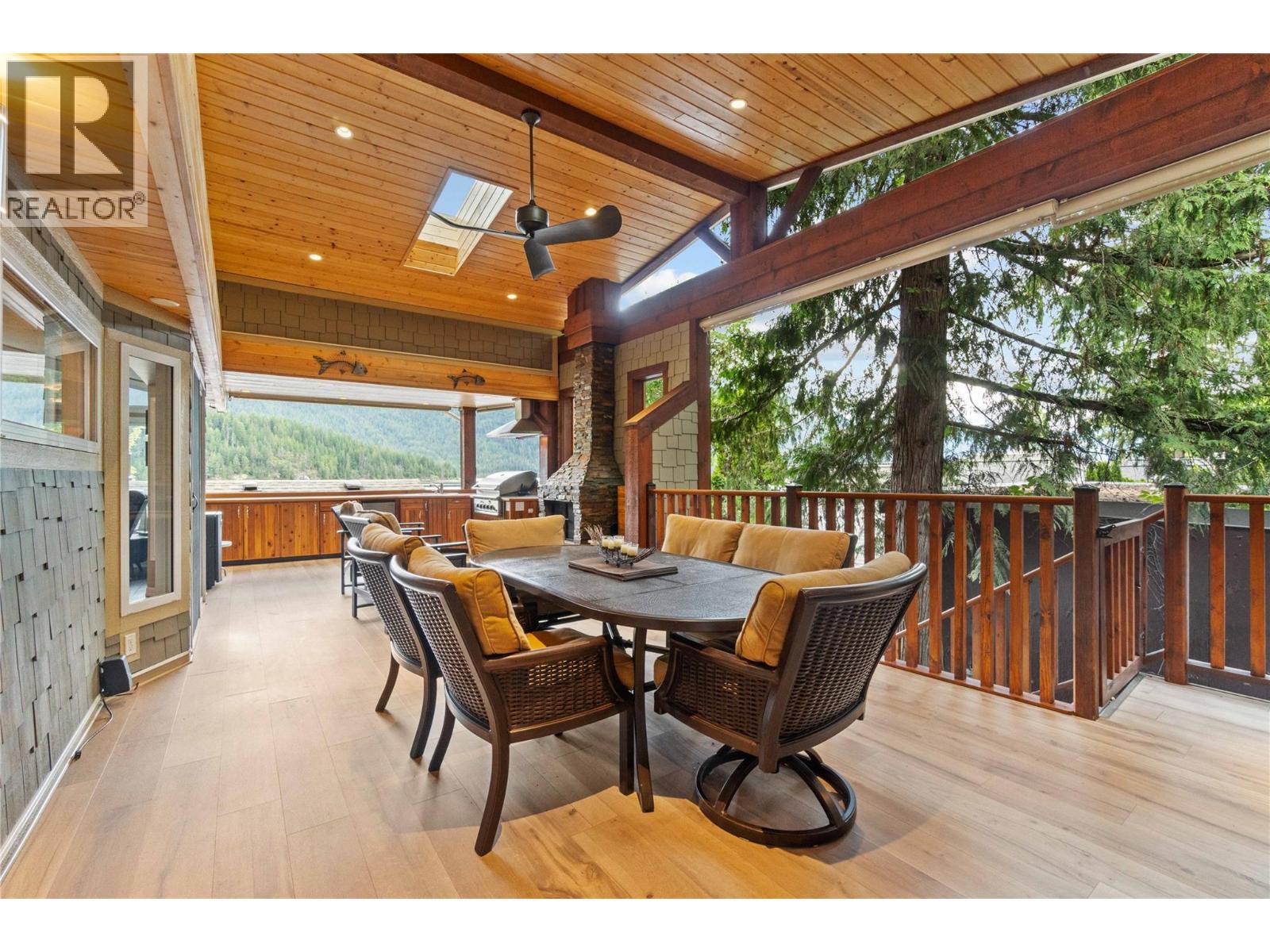 8 9032 Swanson Road, Swansea Point