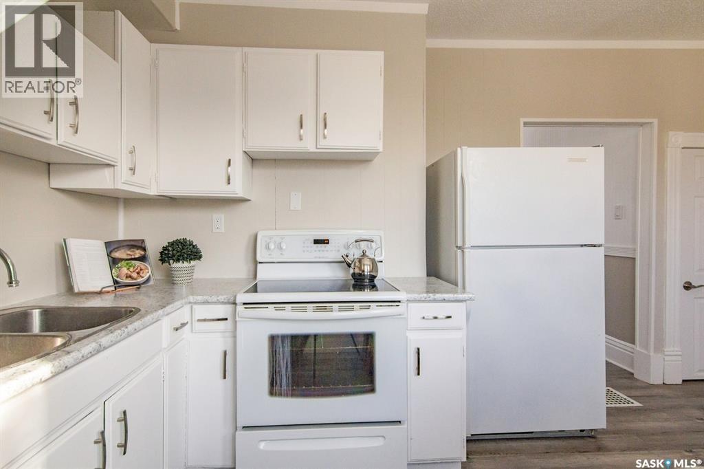 203 8th STREET W - 14