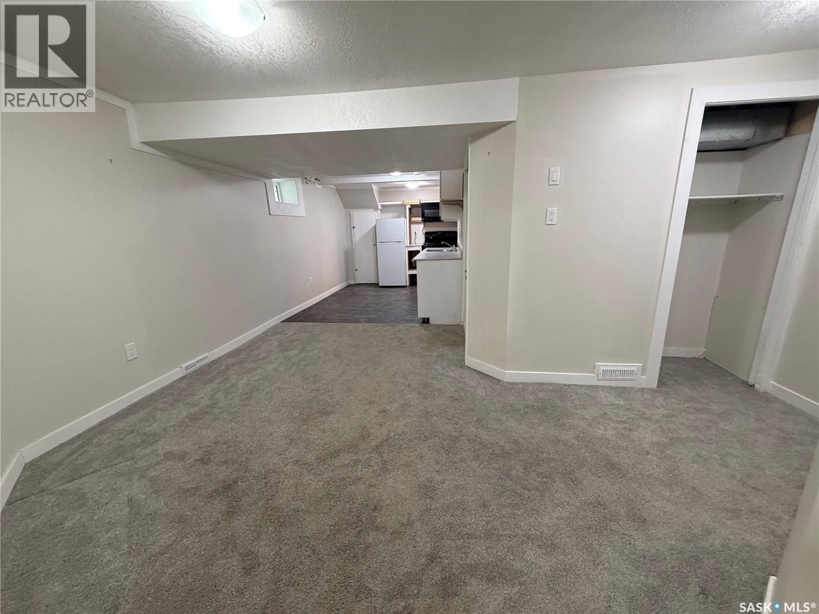 203 8th STREET W - 19