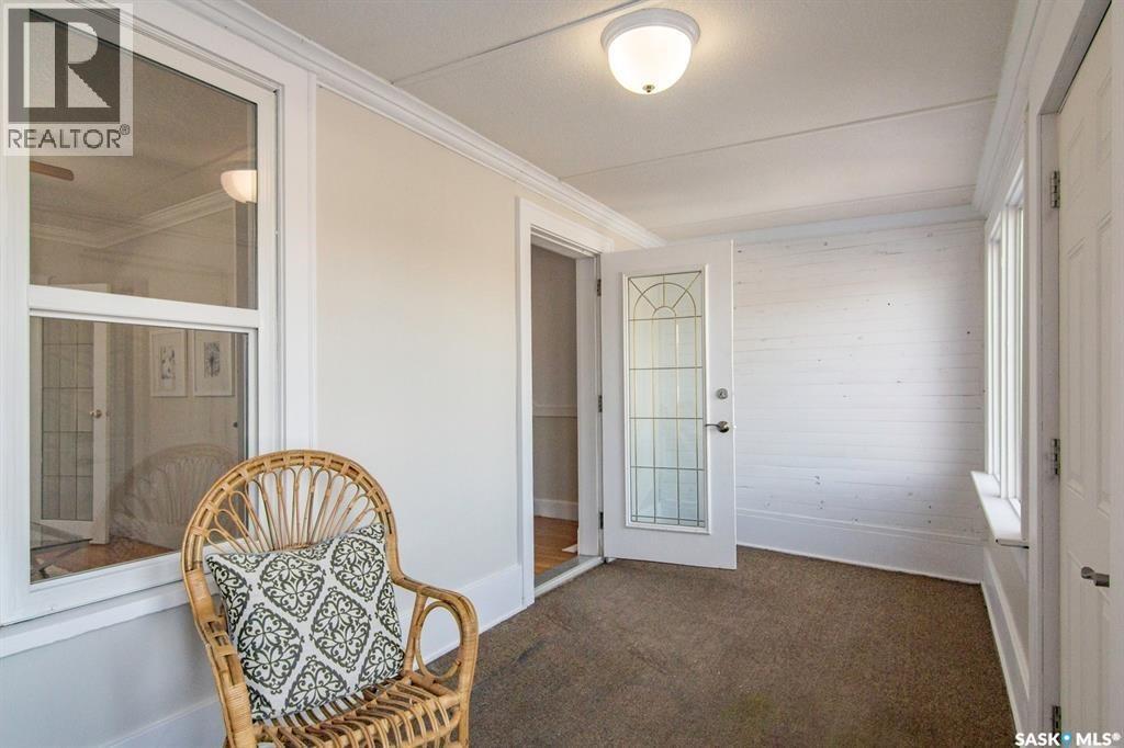 203 8th STREET W - 3