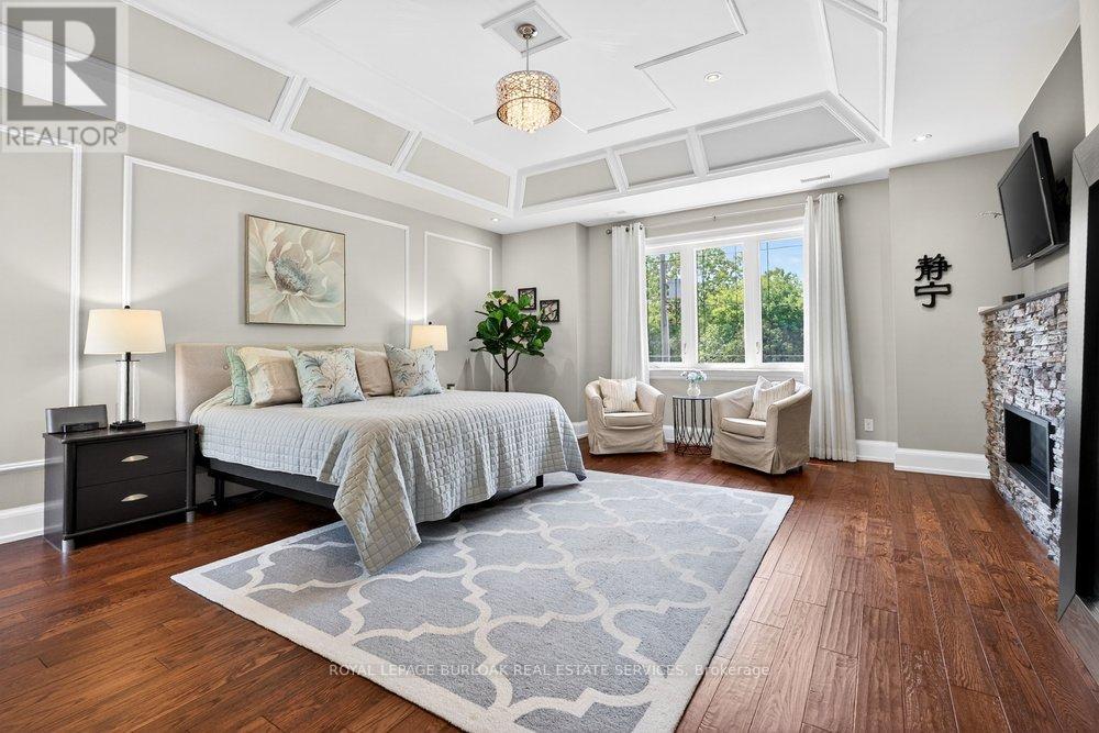 2470 APPLEWOOD DRIVE - 22