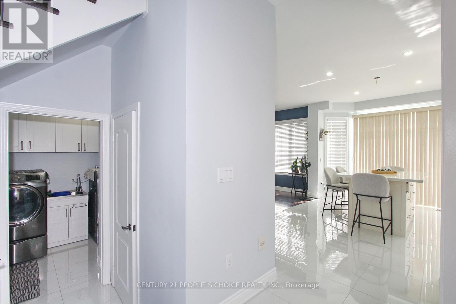 58 BRUNETTA WAY - 10