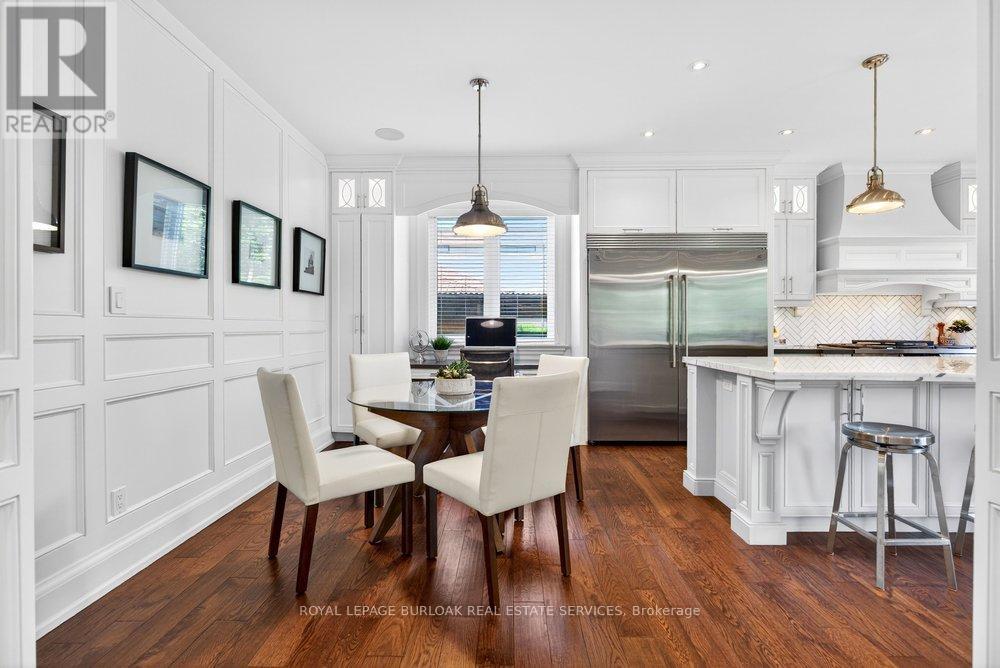 2470 APPLEWOOD DRIVE - 16