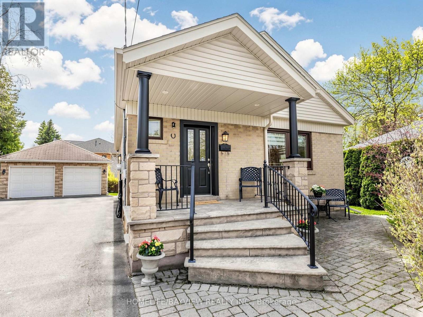 10 WOOLTON CRESCENT - 4